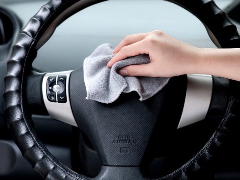 Decorative steering wheel covers have textures and other features